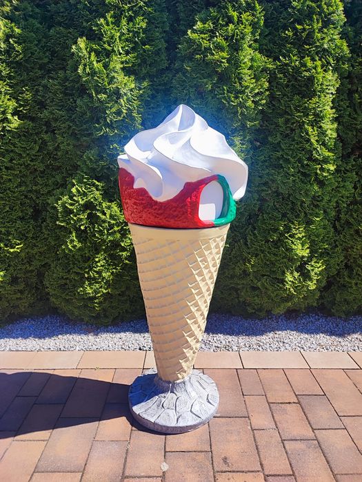 Lód włoski reklama makieta 3d śmietnik