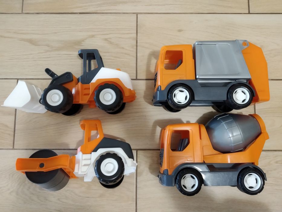 Zabawki WADER walec, śmieciarka, ładowarka, betoniarka