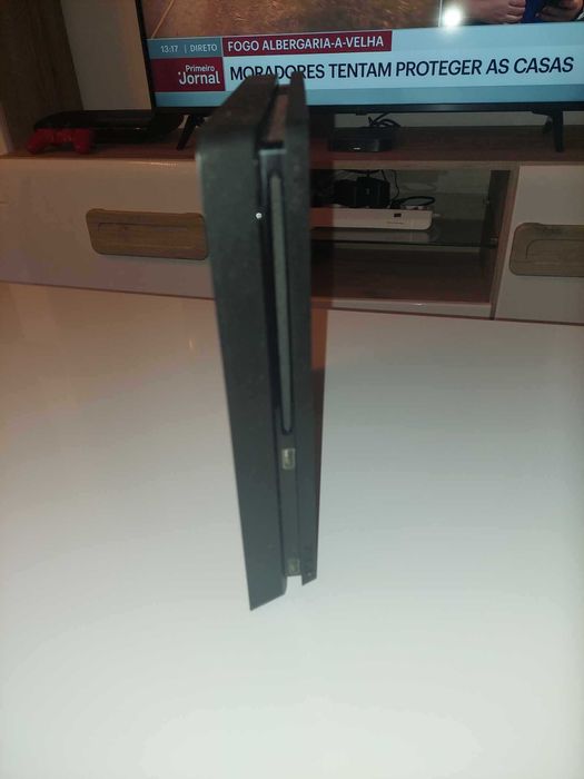 Ps4 slim 500 GB Com caixa 1 comando Original e Jogo Fifa 21