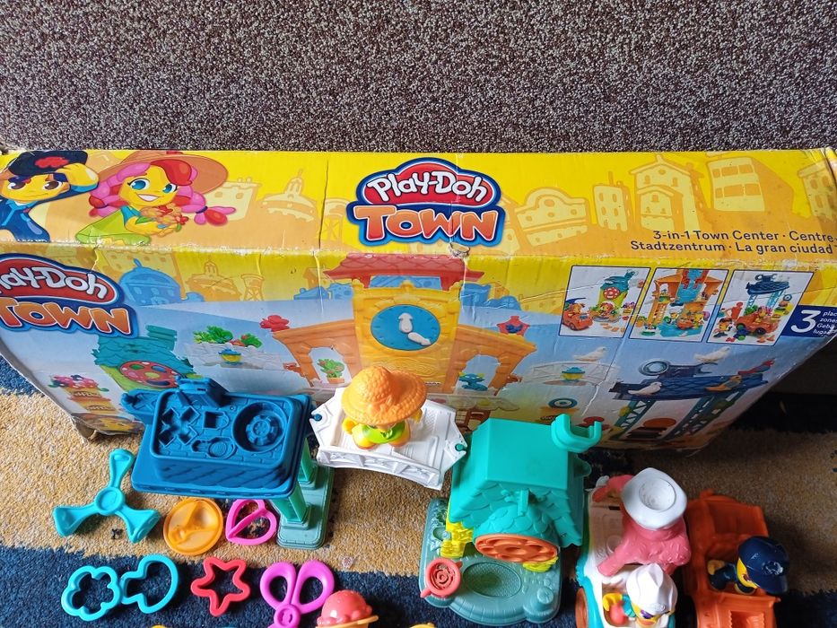 Zestaw play- doh ciastolina miasto town