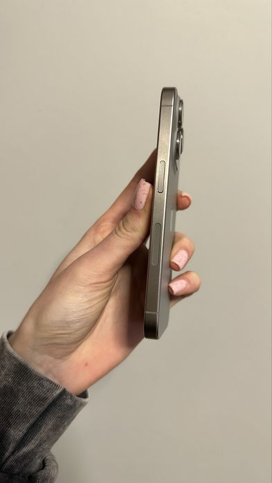 Used iPhone 15 Pro 256Gb Natural Sim Lock