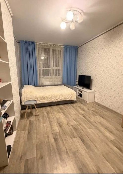 Однокімнатна квартира з ремонтом біля Центрального парку