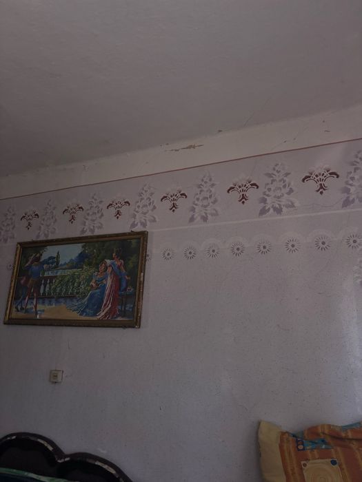 Будинок в селі Чомонин