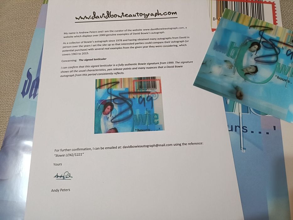 David Bowie Hours Autógrafo