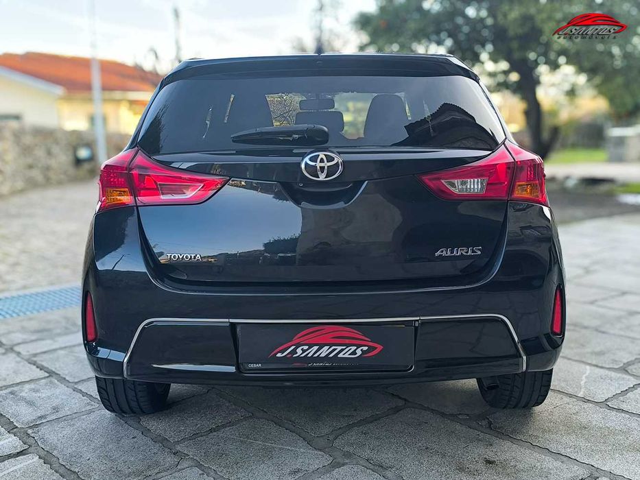Toyota Auris 1.4 D-4D Life Plus, GPS, Câmara Traseira