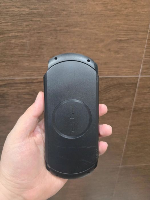 PSP Street + Cartão 16GB, Capa e Carregador