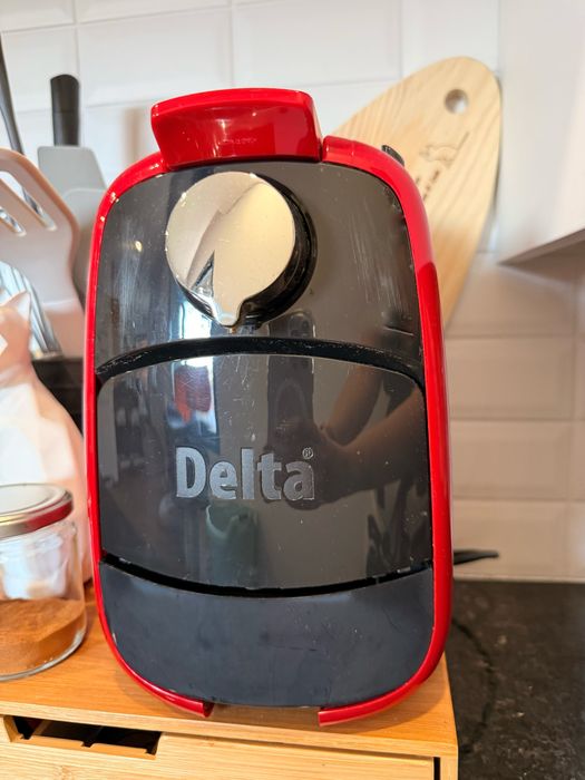Máquina de Café Delta Q Qosmo – Vermelha
