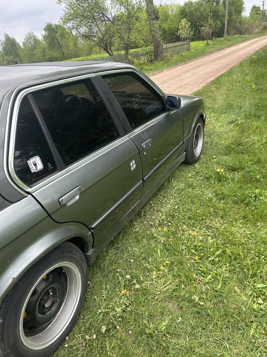 Бмв е30 1987року