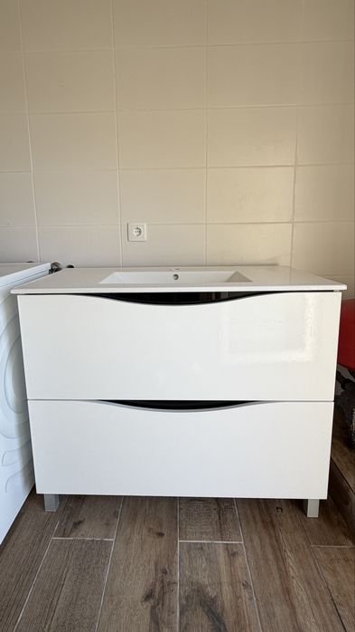 Móvel WC usada branca - Recolha em Aveiro