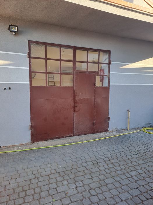 Drzwi garażowe metalowe wiata brama