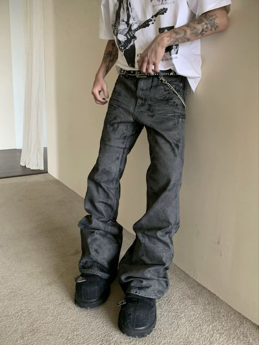 Dirty wash flared jeans