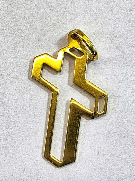 Piekna złota zawieszka krzyż 1g 585