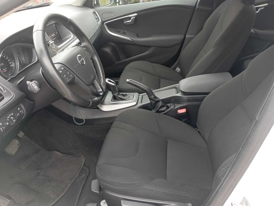 VOLVO V40 D2 automatico