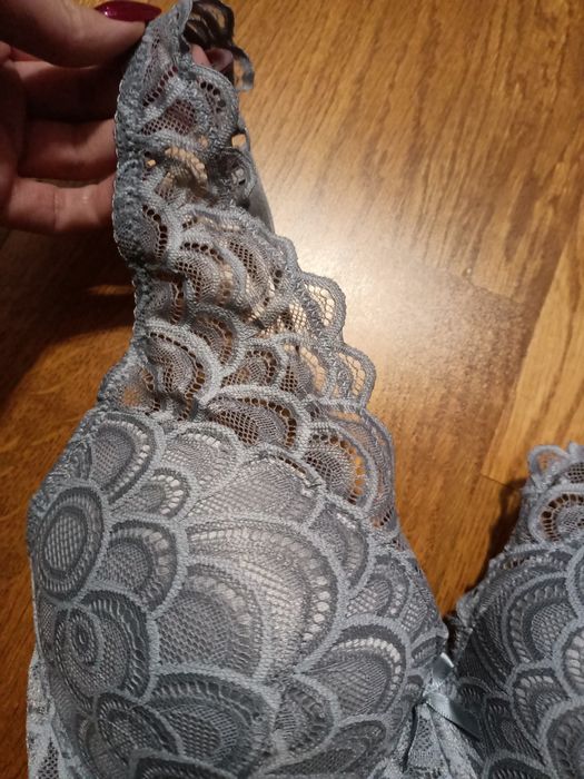 Nowy biustonosz 75 C szary bralet koronka
