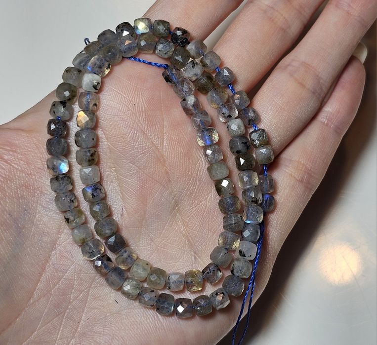 Labradoryt naturalny nitka