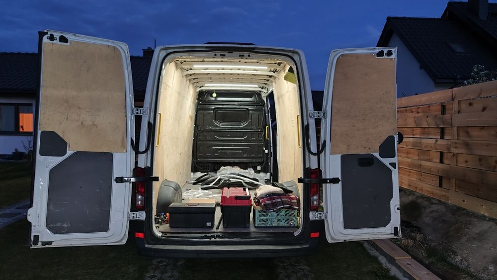 Tani transport przeprowadzki od ręki opróżnianie mieszkań domów
