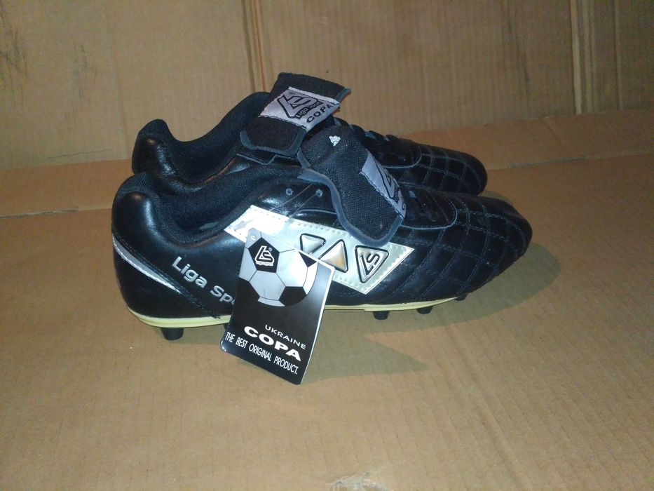 Бутсы новые сувенирные, кожаные.