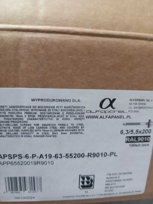 Wkręty samowiercące do mocowania płyt warstwowych.Ral 9010