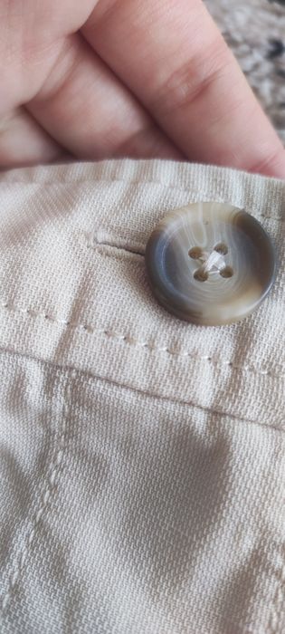 Jasna krótka spódniczka