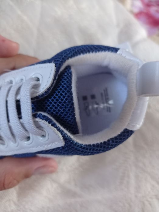 Кросівки для хлопчика. Нові