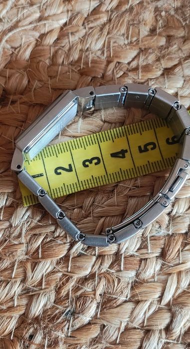 Годинник жіночий Seiko 1N00-6J30 R1 (кварцевий) металевий браслет гарн