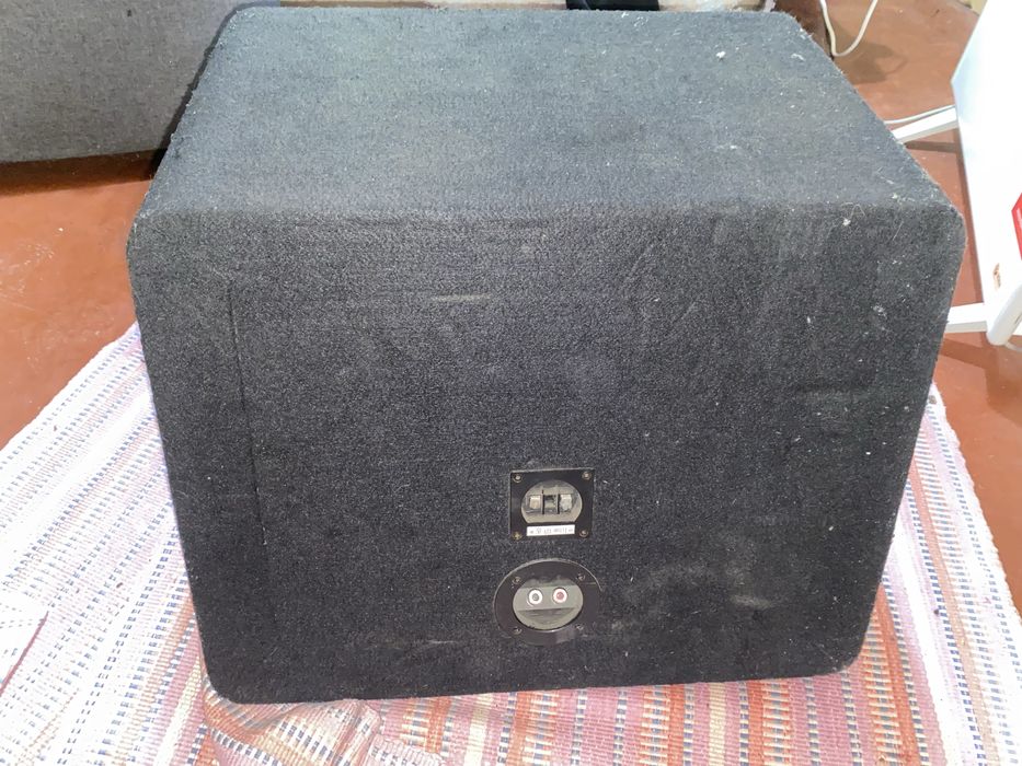 Сабвуфер пасивный jbl gto1204bp