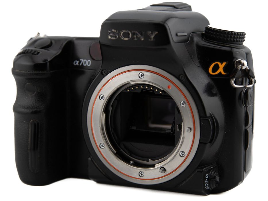 Lustrzanka Sony A700 z ładowarką BC-VM10