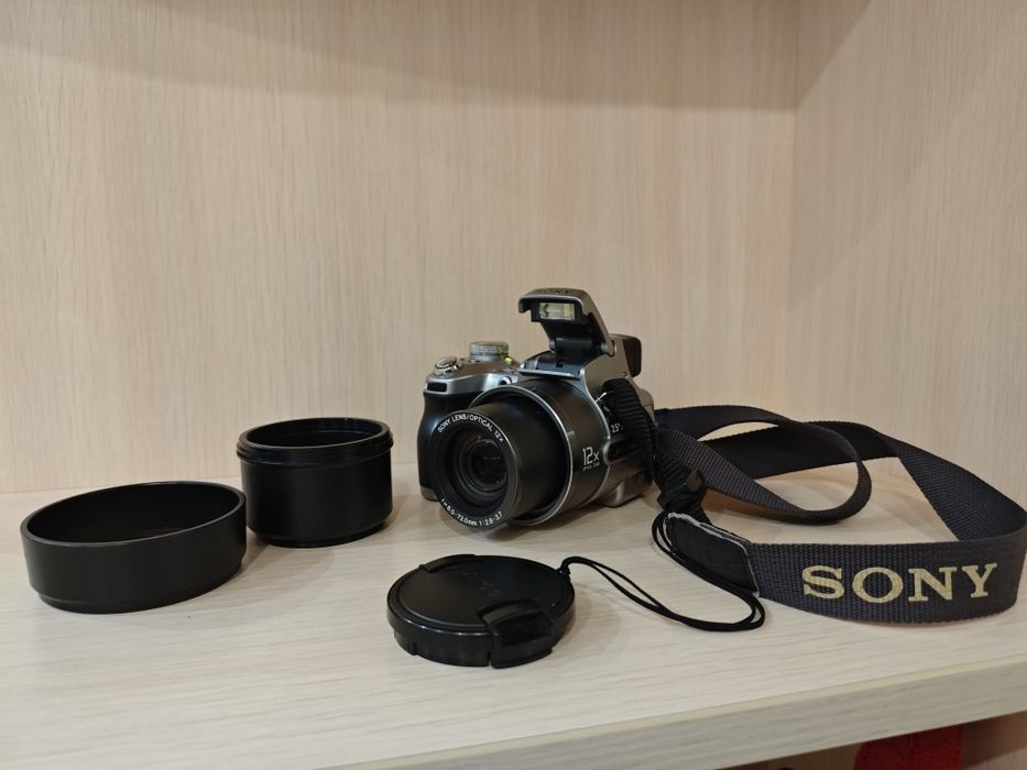 Фотоапарат Sony Cyber-shot DSC-H1.