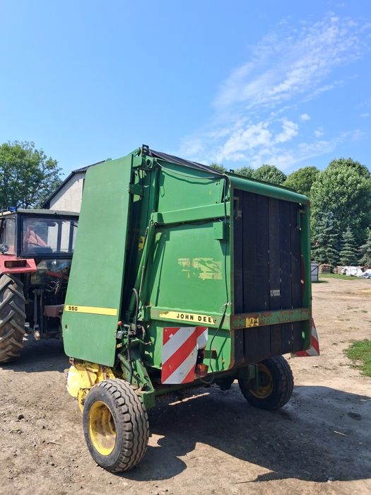 Prasa John deere 550