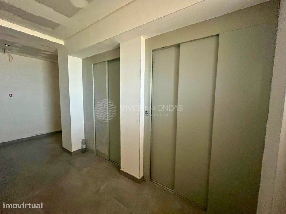 Apartamento T2 com 81m2, inserido em empreendimento exclusivo, na C...