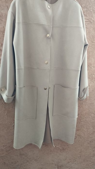 Кардиган в гарному стані р42-44  відZara матеріал під замш .