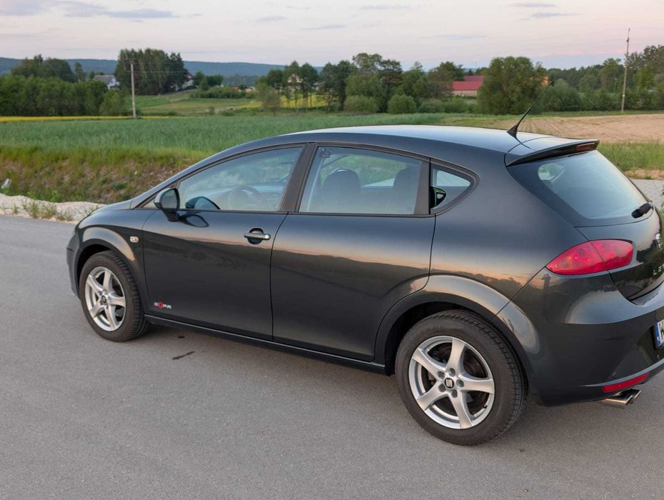 Samochód seat leon 2