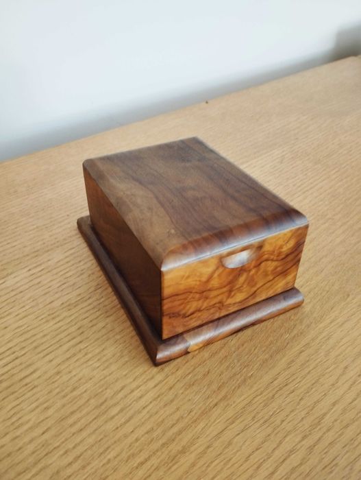 Caixa em madeira