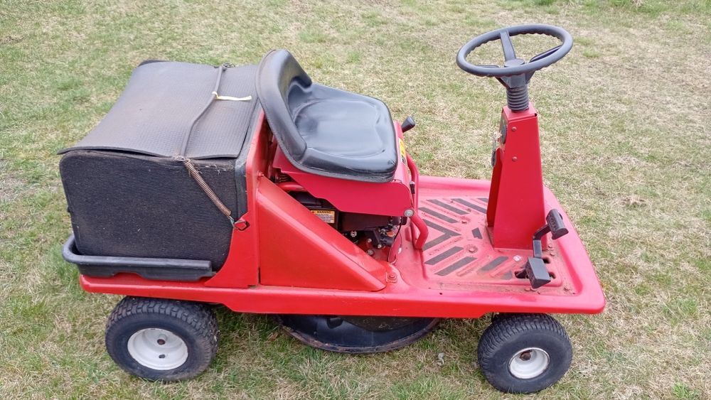 Kosiarka do trawy traktorek z koszem MTD Pinto. Briggs stratton.Nie Stihl Husqvarna.