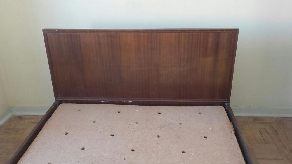 Cama de casal vintage