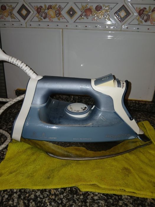 Ferro engomar profissional