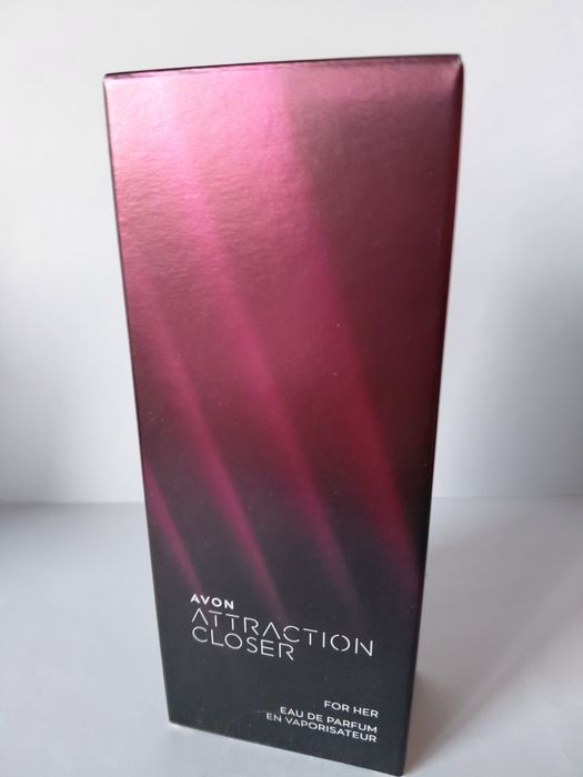 Woda perfumowana damska Avon Attraction Closer