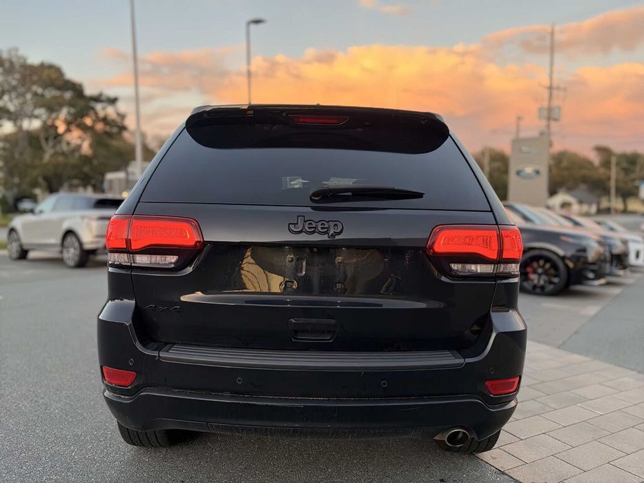 Jeep Grand Cherokee      2020