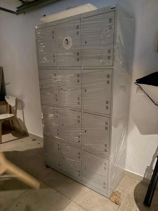 Cacifos de 12 portas