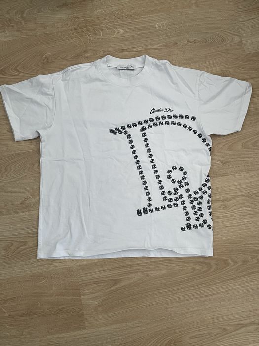 T-Shirts Christian Dior e Louis Vuitton