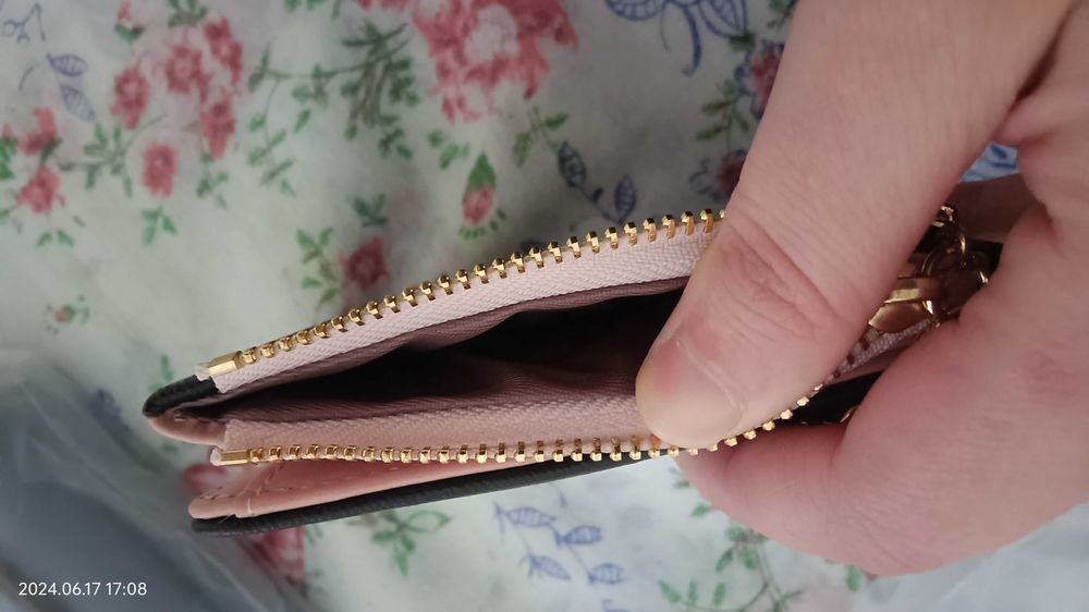 Carteiras novas femininas