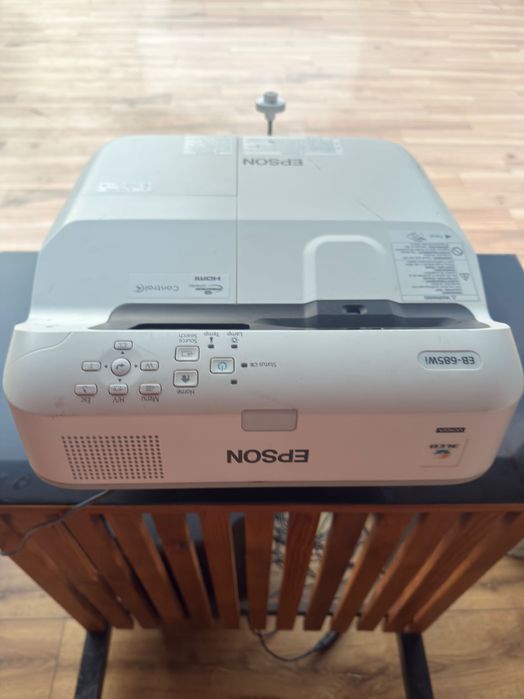 Projetor EPSON EB-685WI
