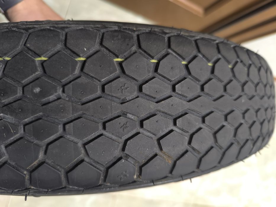 Pneu suplente Ford 4x108