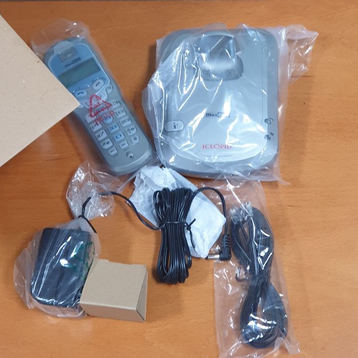 Telefon stacjonarny bezprzewodowy Maxcom  MC6700