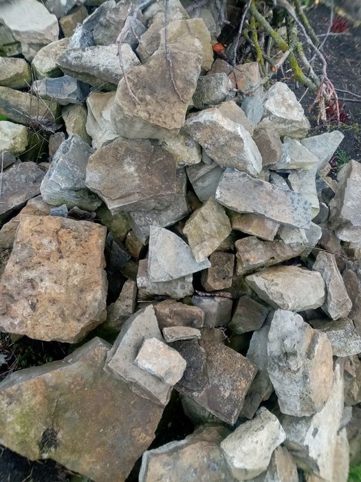 Камінь. Камінь...