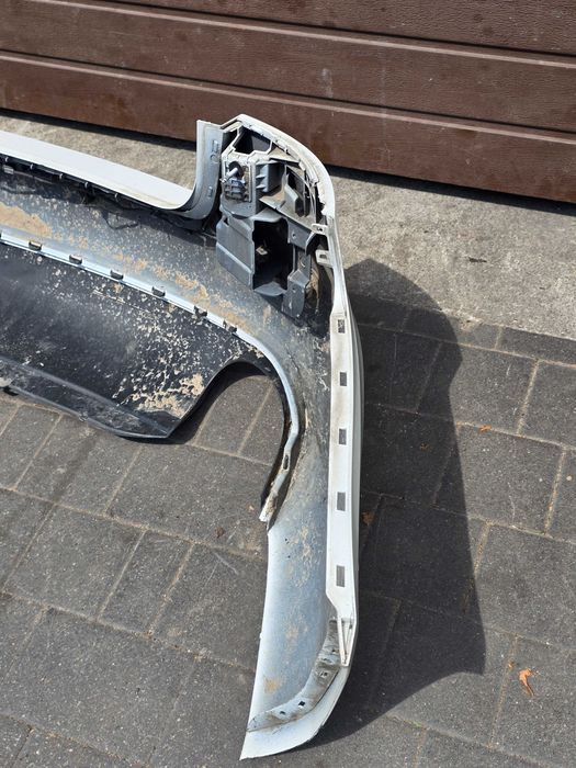 Zderzak tył tylny AUDI A4 B8 Kombi Avant LY9C 07-11 pdc