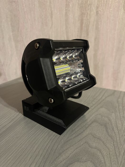 Прожектор для акумулятора Dnipro-M 20V