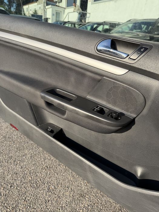 VW Golf V 5Lugares 1.9TDi 105CV
