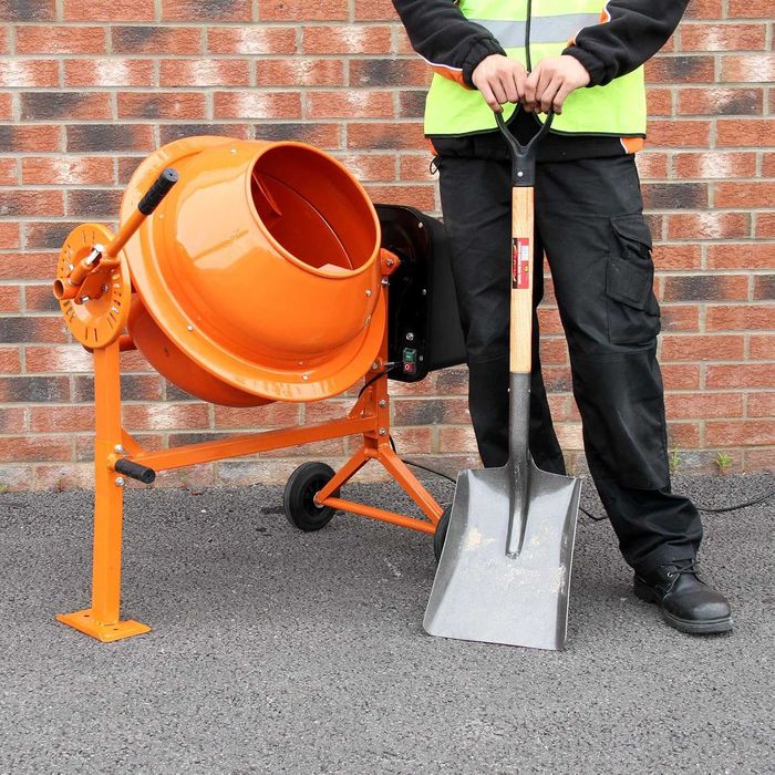 [NOVA] Betoneira elétrica portátil 70 litros