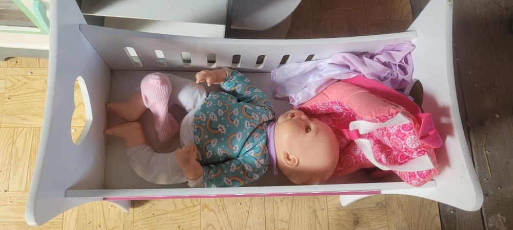 Łóżeczko. Lalka. Akcesoria